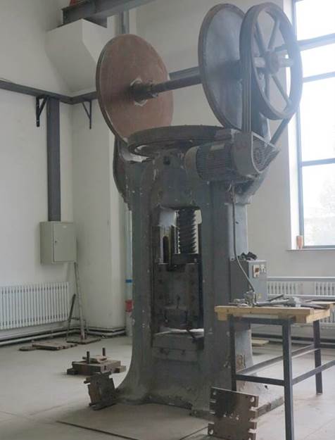 //210.30.184.8:8080/_vsl/240F7467502936DA49F8992DA849D74F/9D5E536F/9EE7